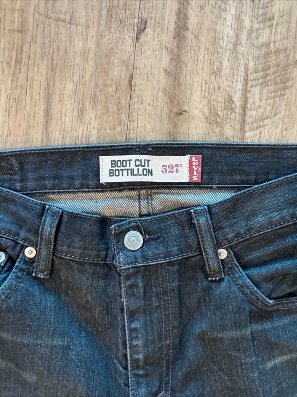 Vintage 527 Levi’s 34/32 bootcut bottillion Men's Jeans in Dark Blue Denim - Picture 3 of 8